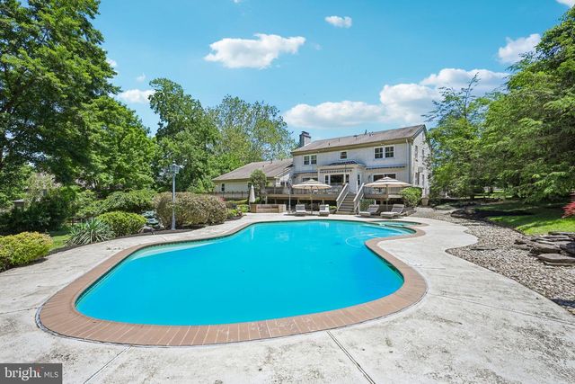 99 SPRINGTON LAKE RD, Media, PA 19063
