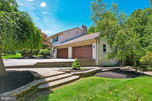99 SPRINGTON LAKE RD, Media, PA 19063