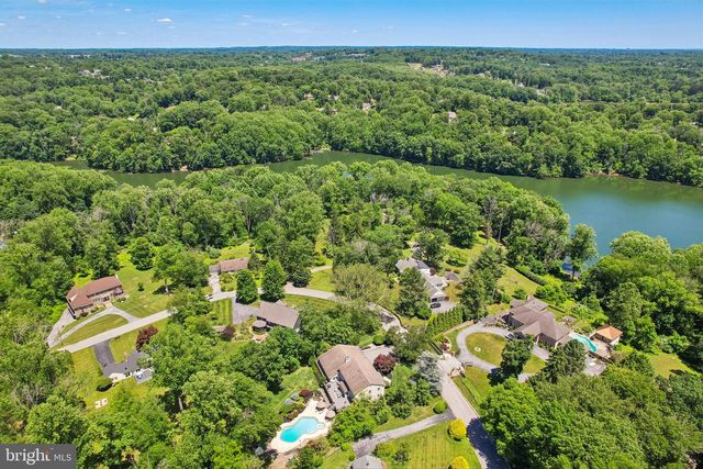 99 SPRINGTON LAKE RD, Media, PA 19063