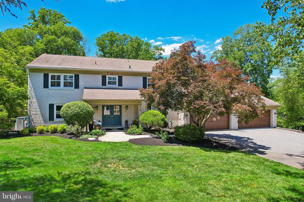 99 SPRINGTON LAKE RD, Media, PA 19063