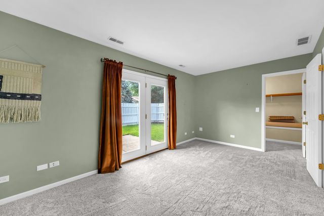 1110 Riverwood Drive, Algonquin, IL 60102