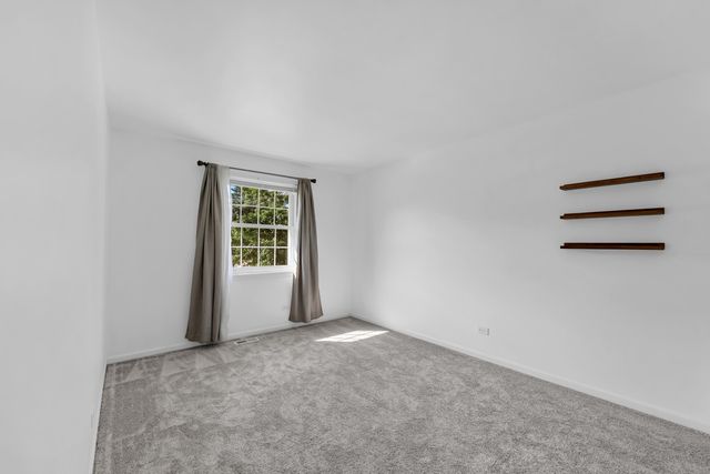 1110 Riverwood Drive, Algonquin, IL 60102