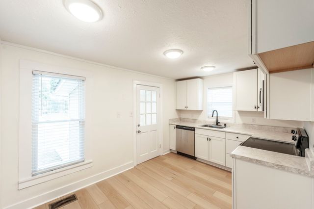 217 E Park Ave, Gallatin, TN 37066