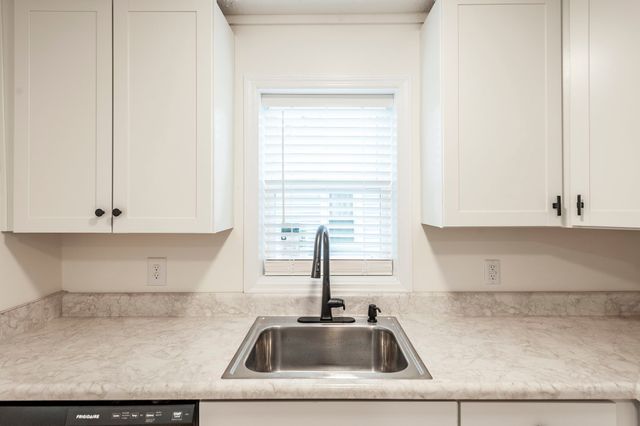 217 E Park Ave, Gallatin, TN 37066