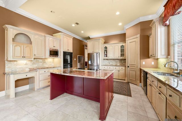 7409 Rue Henri, Baton Rouge, LA 70806