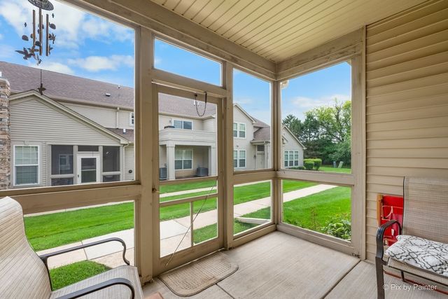 2735 Acorn Court, West Dundee, IL 60118