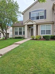 2735 Acorn Court, West Dundee, IL 60118