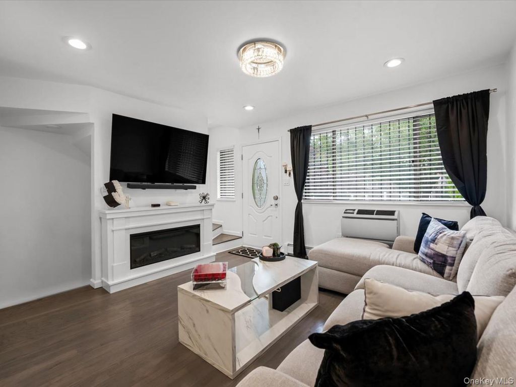 120-03 9th Avenue, College Point, NY 11356 — photo 4