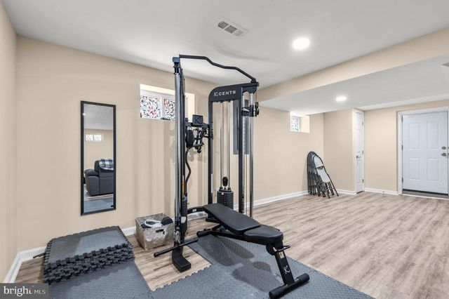 9228 AVONDALE RD, Baltimore, MD 21234