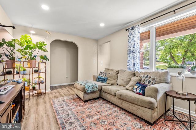 9228 AVONDALE RD, Baltimore, MD 21234