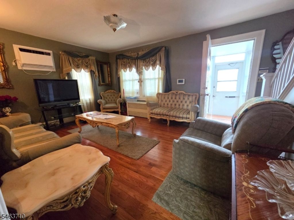 1040 E 26Th St, Paterson City, NJ 07513 — photo 5