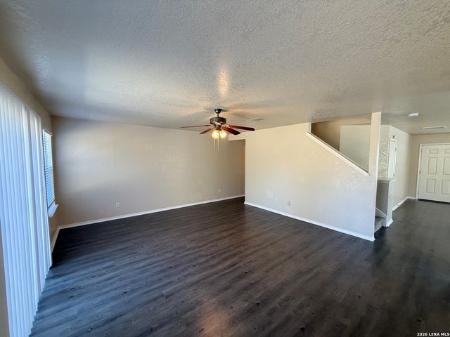 11127 Vollmer Ln, San Antonio, TX 78254