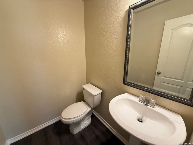 11127 Vollmer Ln, San Antonio, TX 78254