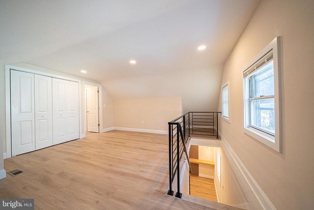 9328 ACADEMY RD, Philadelphia, PA 19114