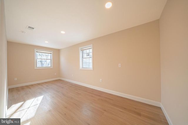 9328 ACADEMY RD, Philadelphia, PA 19114