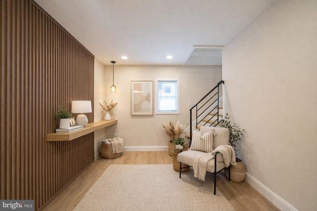 9328 ACADEMY RD, Philadelphia, PA 19114