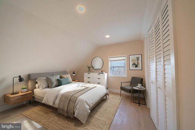 9328 ACADEMY RD, Philadelphia, PA 19114