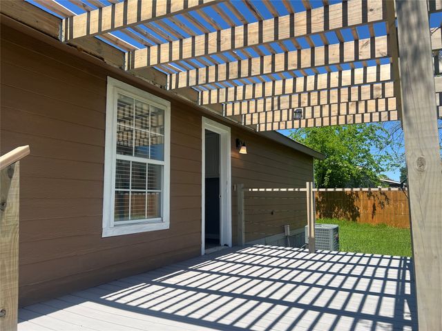 119 Hillside Beach Drive, Little Elm, TX 75068