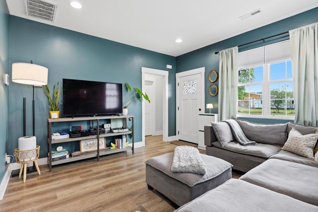 1415 E 50th Street, Chattanooga, TN 37407