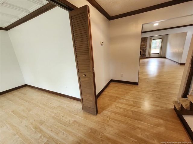 6871 S STAFF Road, Fayetteville, NC 28306