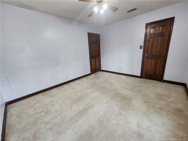 6871 S STAFF Road, Fayetteville, NC 28306