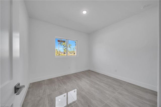 828 Genoa AVE S, Lehigh Acres, FL 33974