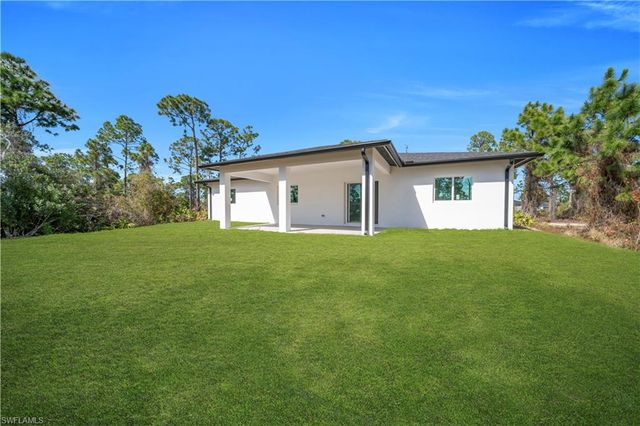 828 Genoa AVE S, Lehigh Acres, FL 33974