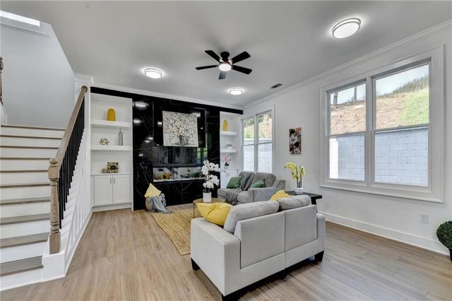 1238 Bloomsbury Lane, Gainesville, GA 30501
