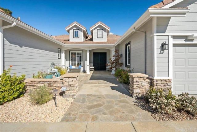 1089 Inverlochy Drive, Fallbrook, CA 92028