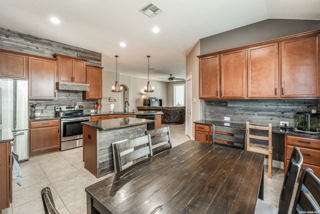 1620 Sun Ledge, New Braunfels, TX 78130