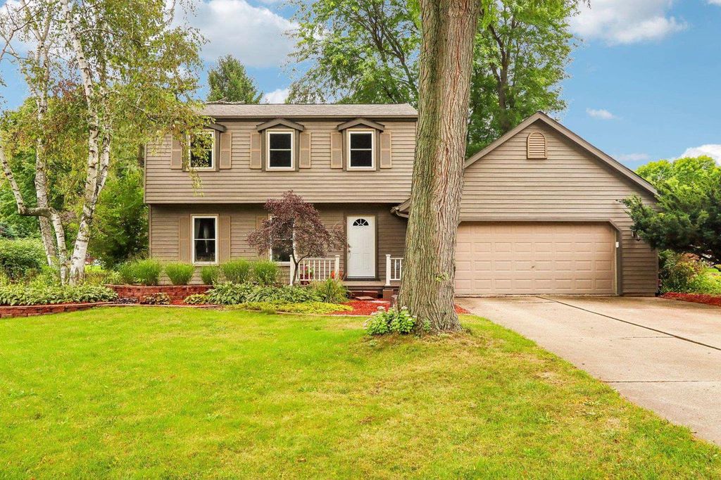 7134 S Hill Road, Deforest, WI 53532