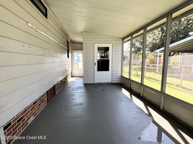 1925 Live Oak Street NE, Palm Bay, FL 32905