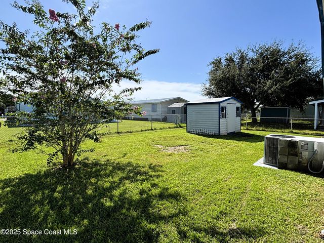 1925 Live Oak Street NE, Palm Bay, FL 32905