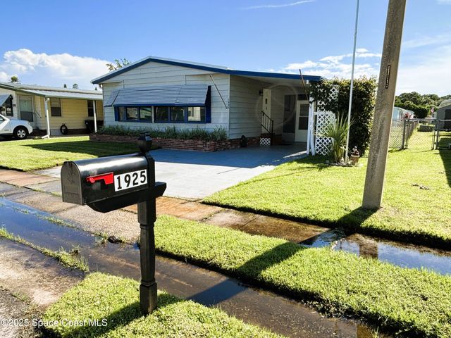 1925 Live Oak Street NE, Palm Bay, FL 32905