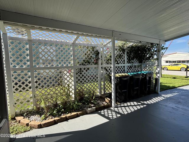 1925 Live Oak Street NE, Palm Bay, FL 32905