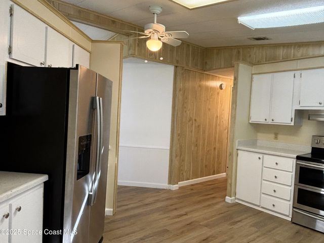 1925 Live Oak Street NE, Palm Bay, FL 32905