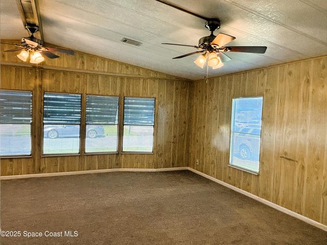 1925 Live Oak Street NE, Palm Bay, FL 32905