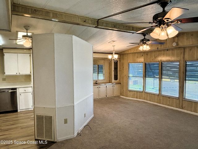 1925 Live Oak Street NE, Palm Bay, FL 32905