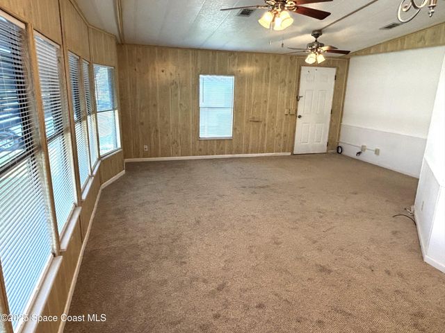 1925 Live Oak Street NE, Palm Bay, FL 32905