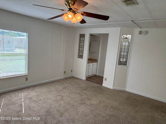 1925 Live Oak Street NE, Palm Bay, FL 32905