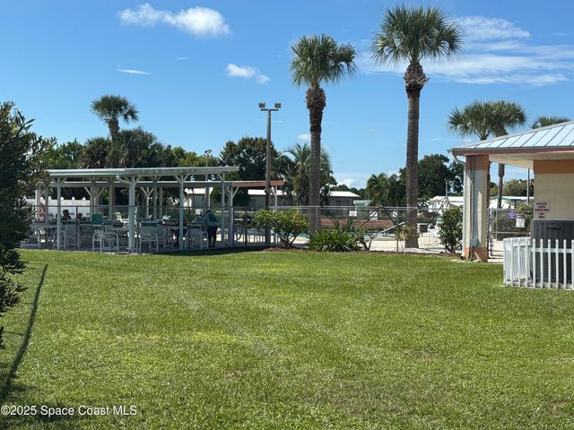 1925 Live Oak Street NE, Palm Bay, FL 32905