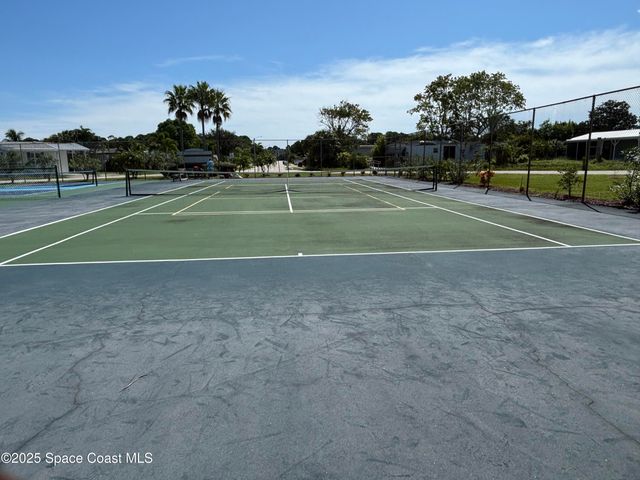 1925 Live Oak Street NE, Palm Bay, FL 32905