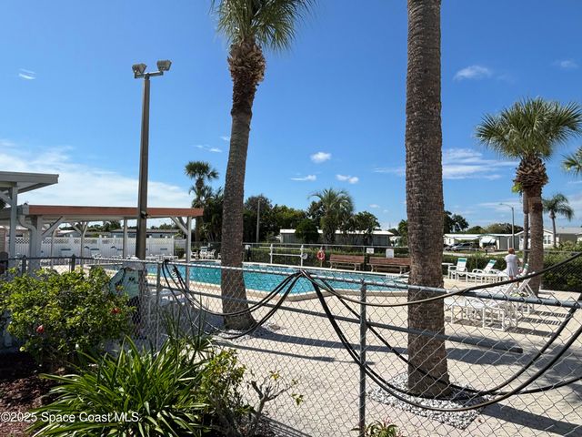 1925 Live Oak Street NE, Palm Bay, FL 32905