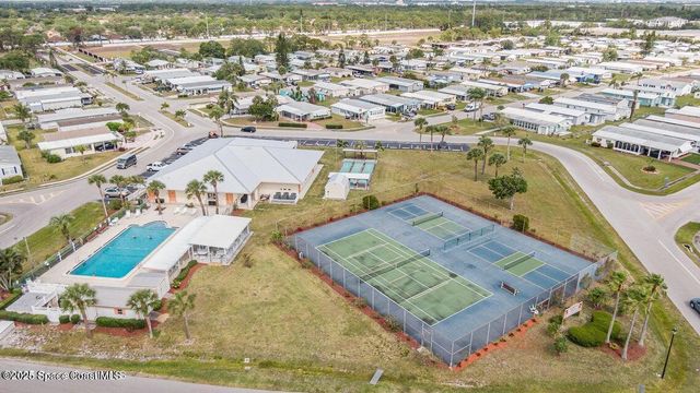 1925 Live Oak Street NE, Palm Bay, FL 32905