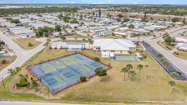 1925 Live Oak Street NE, Palm Bay, FL 32905