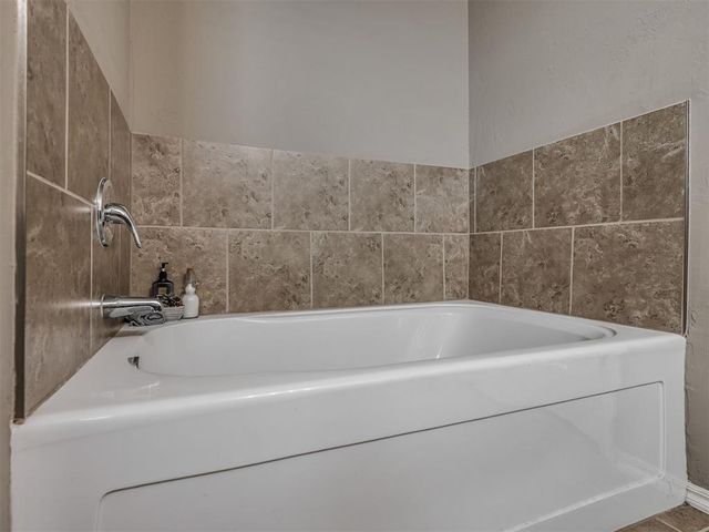 9612 Eli Drive, Oklahoma City, OK 73160