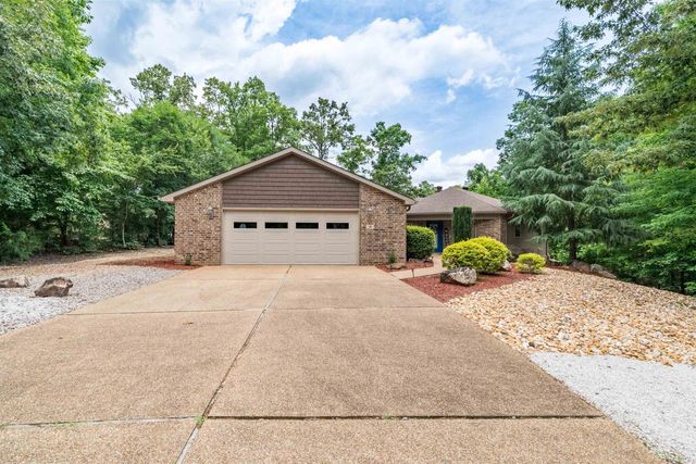 82 Magellan Drive, Hot Springs Village, AR 71909
