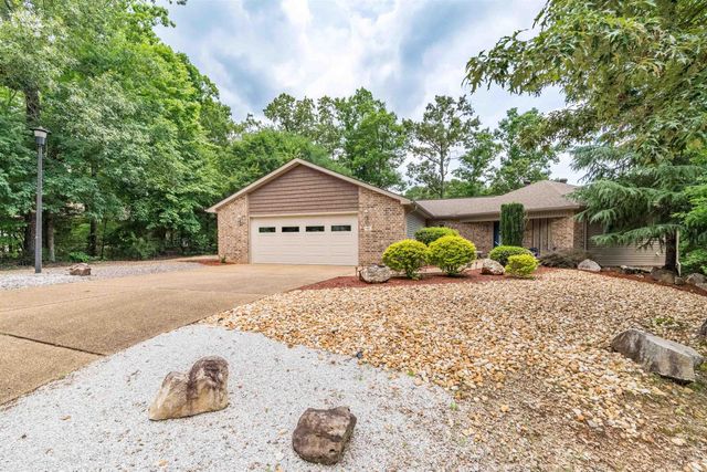 82 Magellan Drive, Hot Springs Village, AR 71909