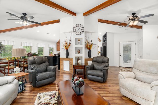 82 Magellan Drive, Hot Springs Village, AR 71909