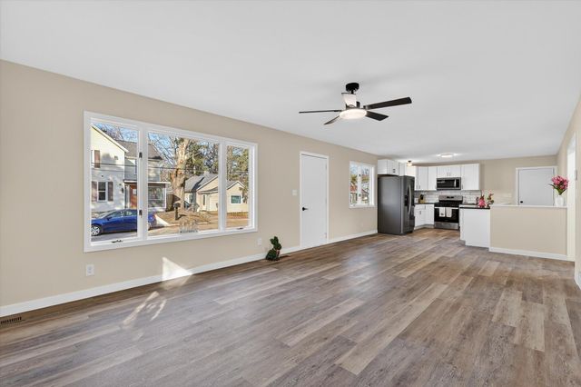 2064 Roos Avenue Sw, City Of Wyoming, MI 49509